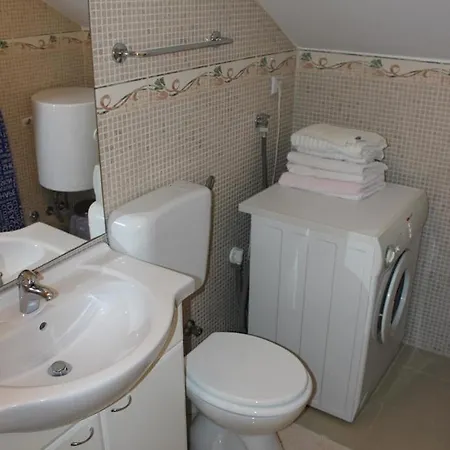 Visnja Nv 1 - For 2 Persons With Terrace Novi Vinodolski
